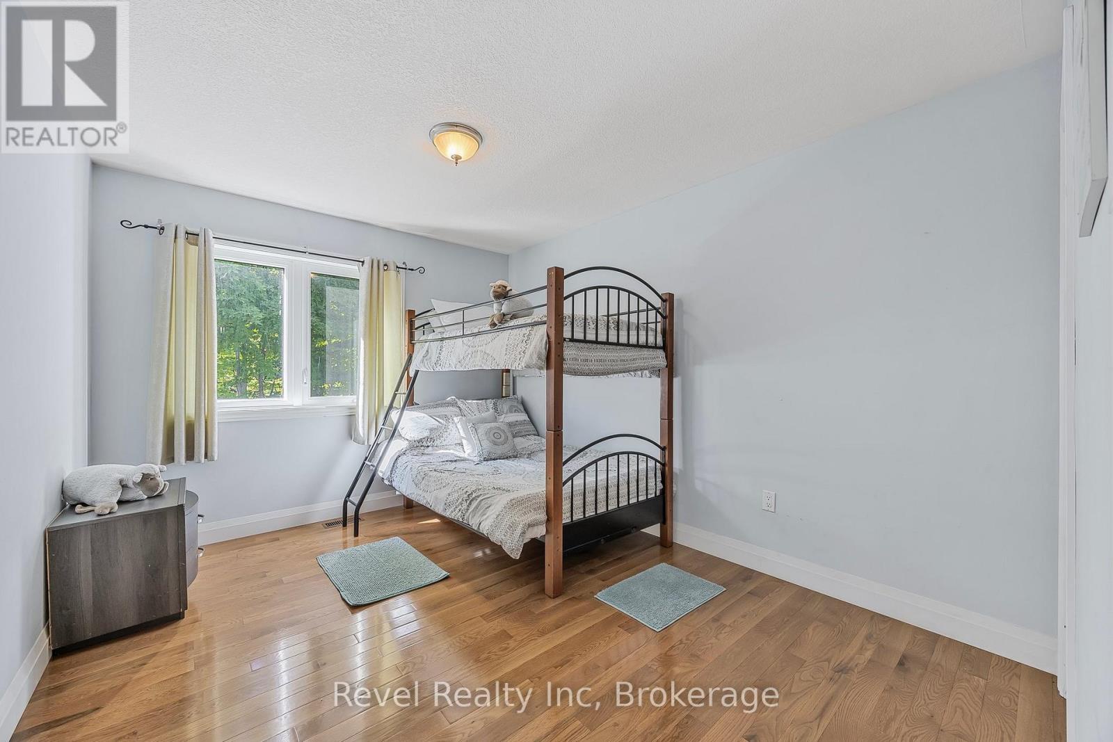 10 Musquake Court, Tiny, Ontario