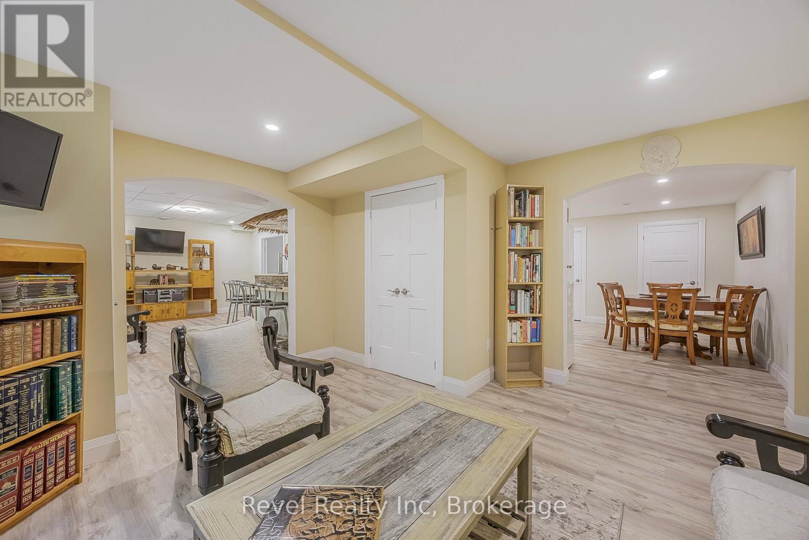 10 Musquake Court, Tiny, Ontario