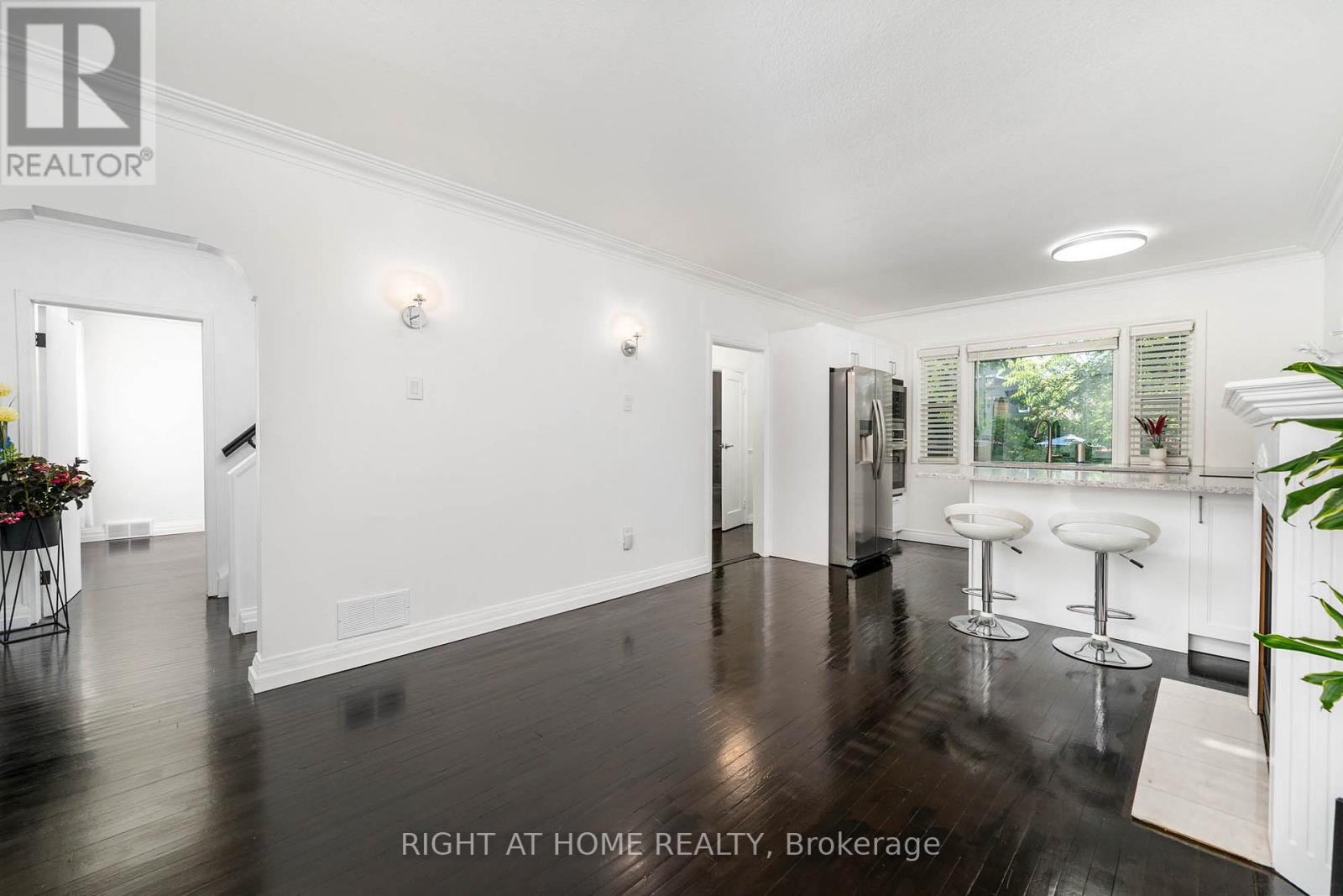 105 Glenridge Avenue, St. Catharines (old Glenridge), Ontario