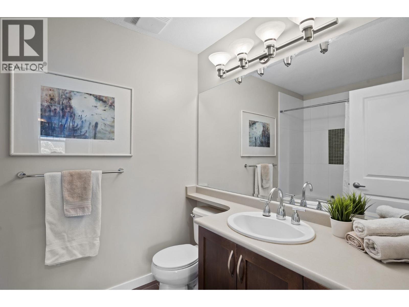 5 55 Hawthorn Drive, Port Moody, British Columbia