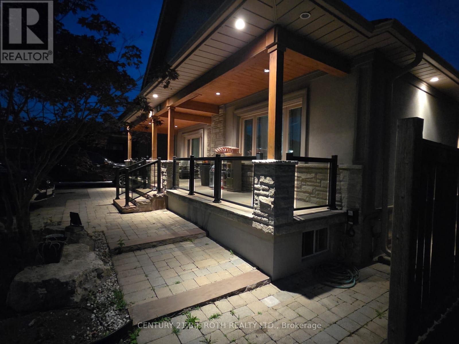 193 Epsom Downs Drive, Toronto (downsview-roding-cfb), Ontario