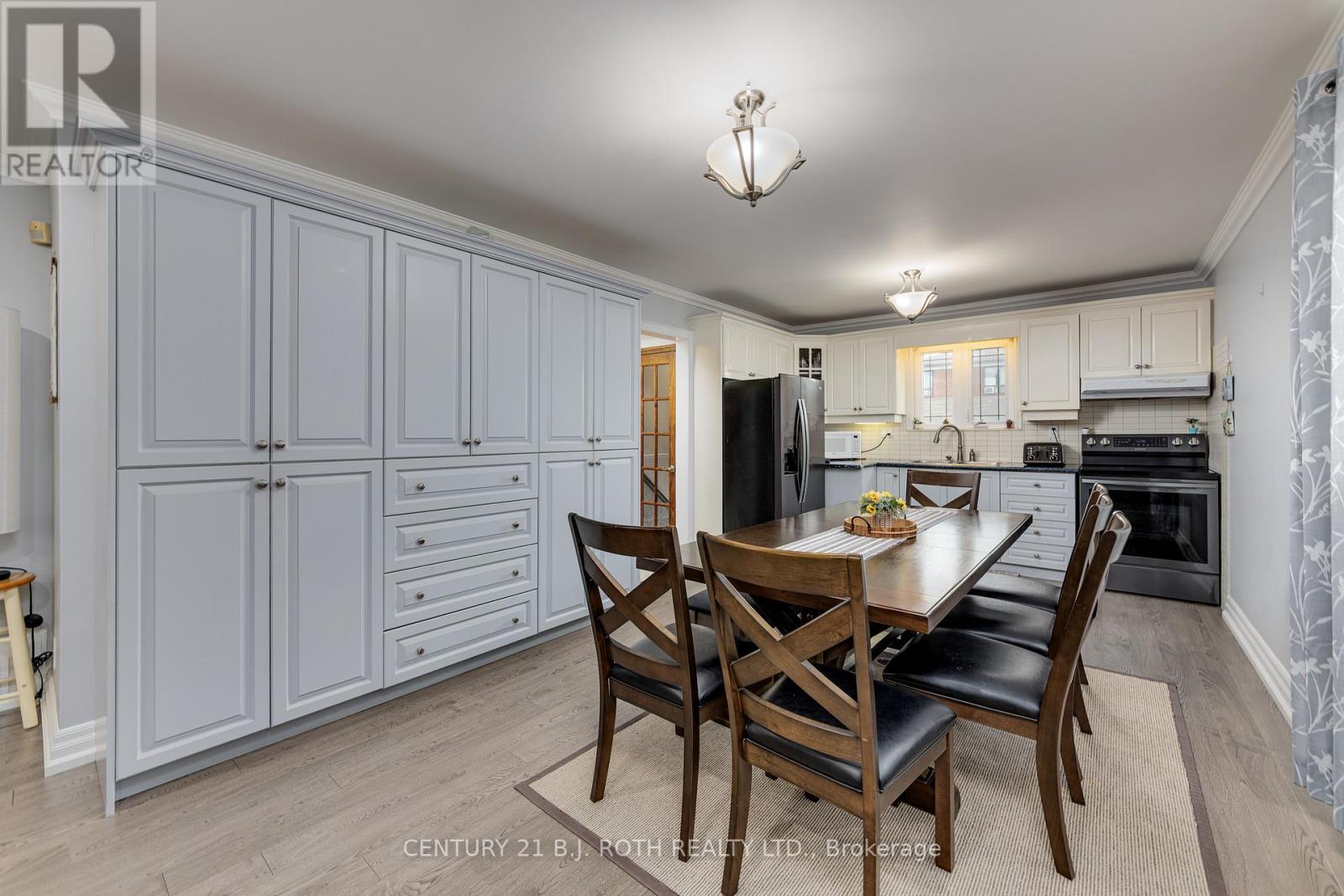 193 Epsom Downs Drive, Toronto (downsview-roding-cfb), Ontario