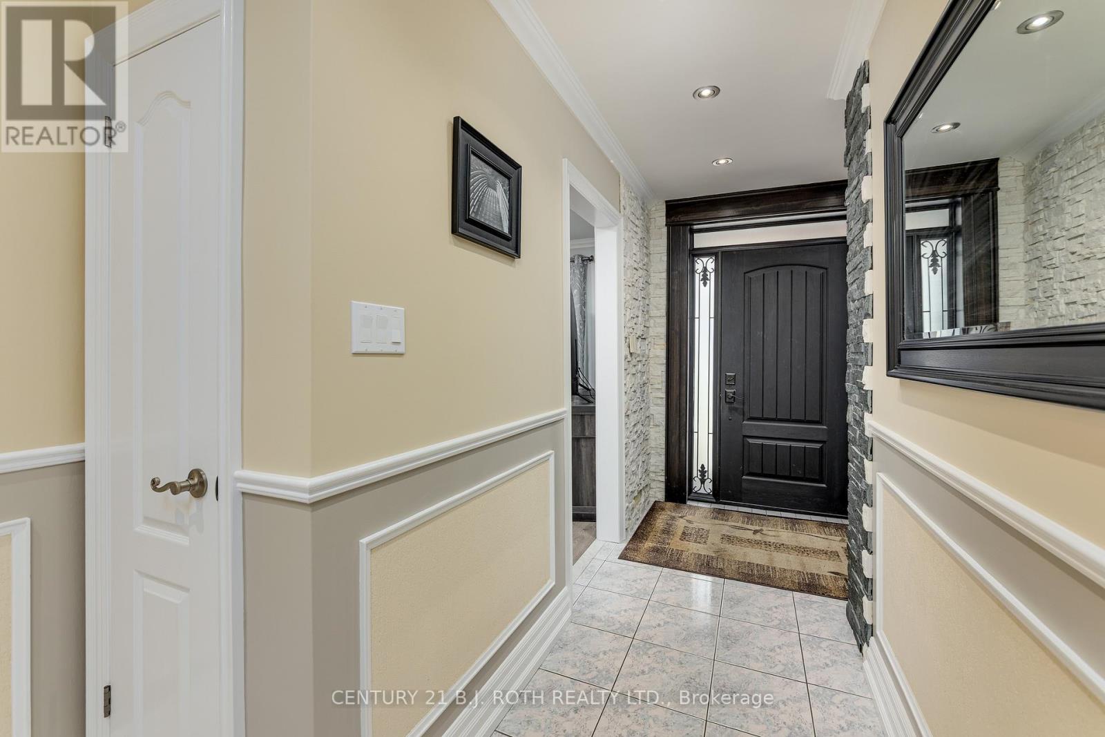 193 Epsom Downs Drive, Toronto (downsview-roding-cfb), Ontario