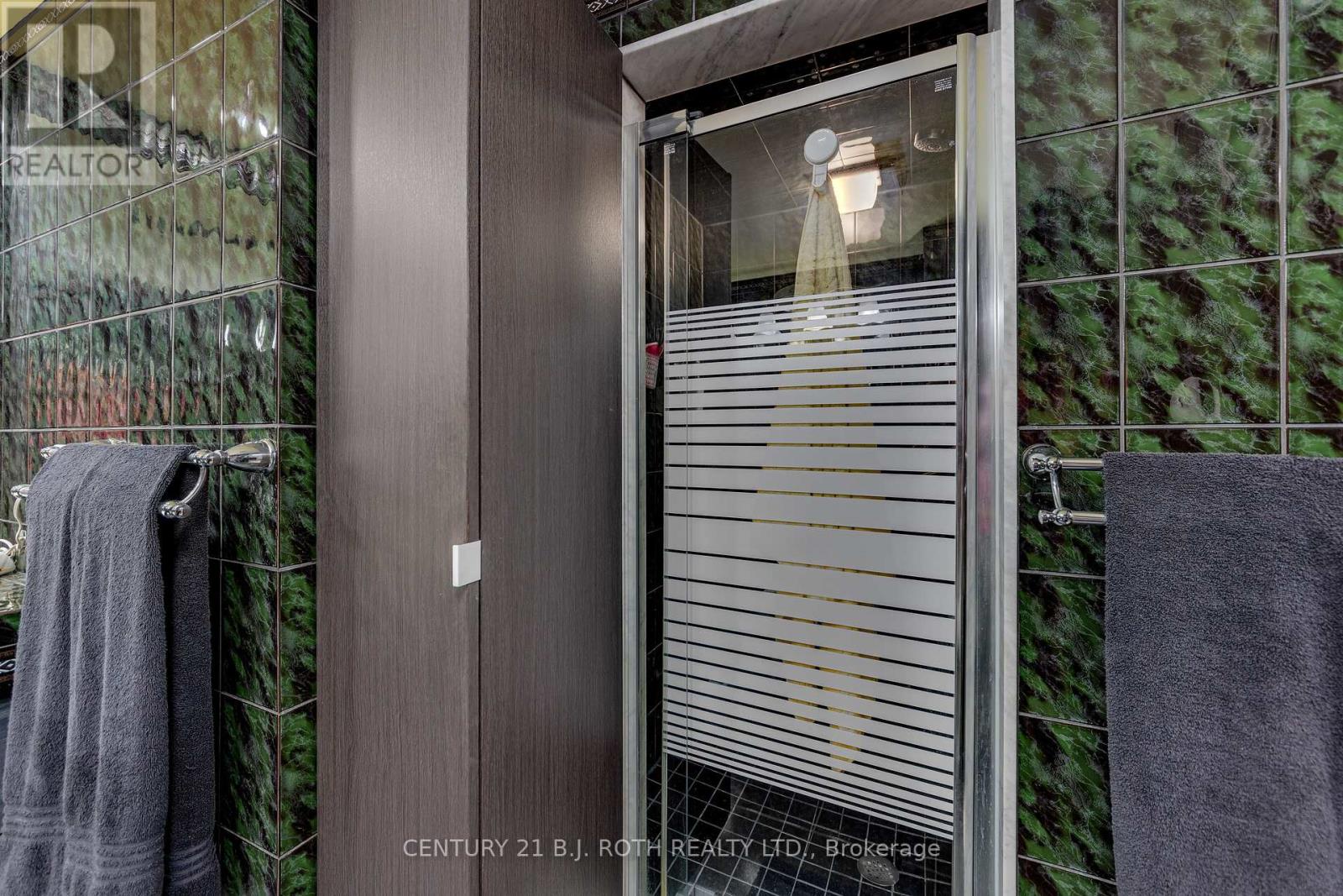 193 Epsom Downs Drive, Toronto (downsview-roding-cfb), Ontario