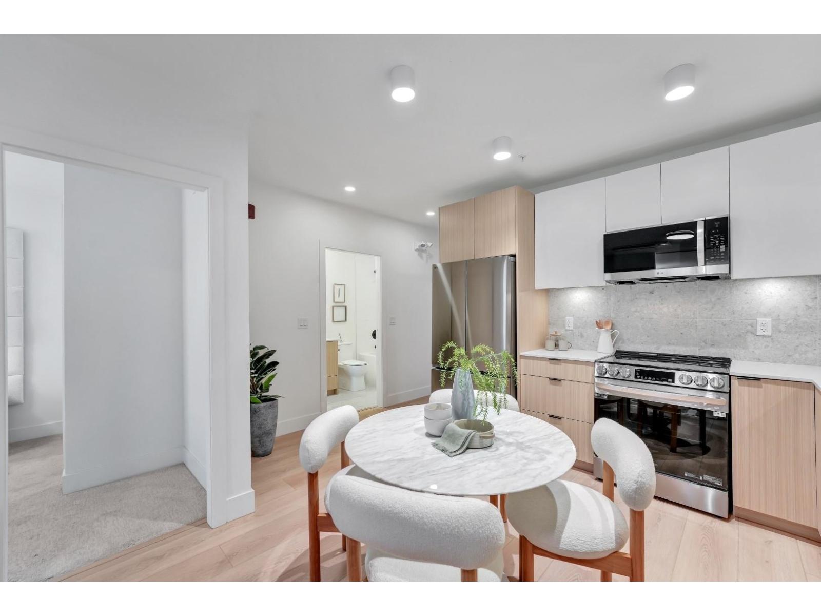 A307 5360 204th Street, Langley, British Columbia