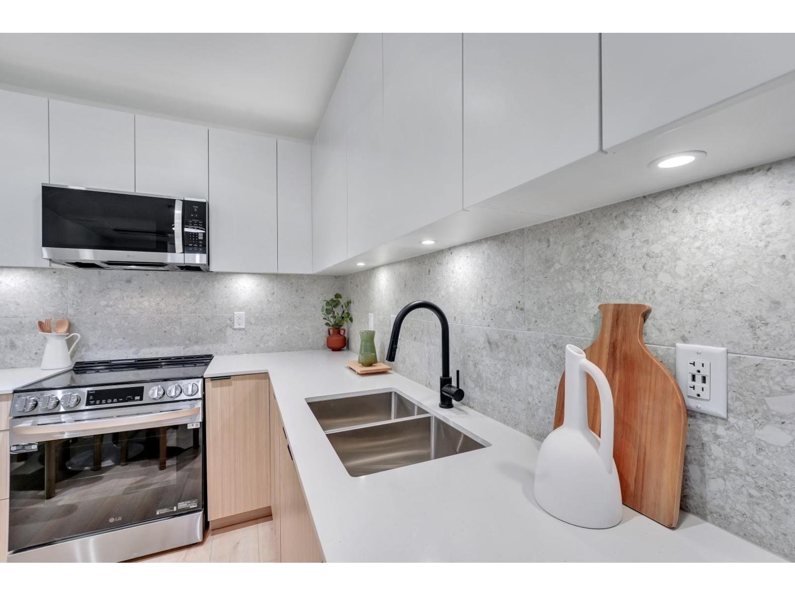 A307 5360 204th Street, Langley, British Columbia