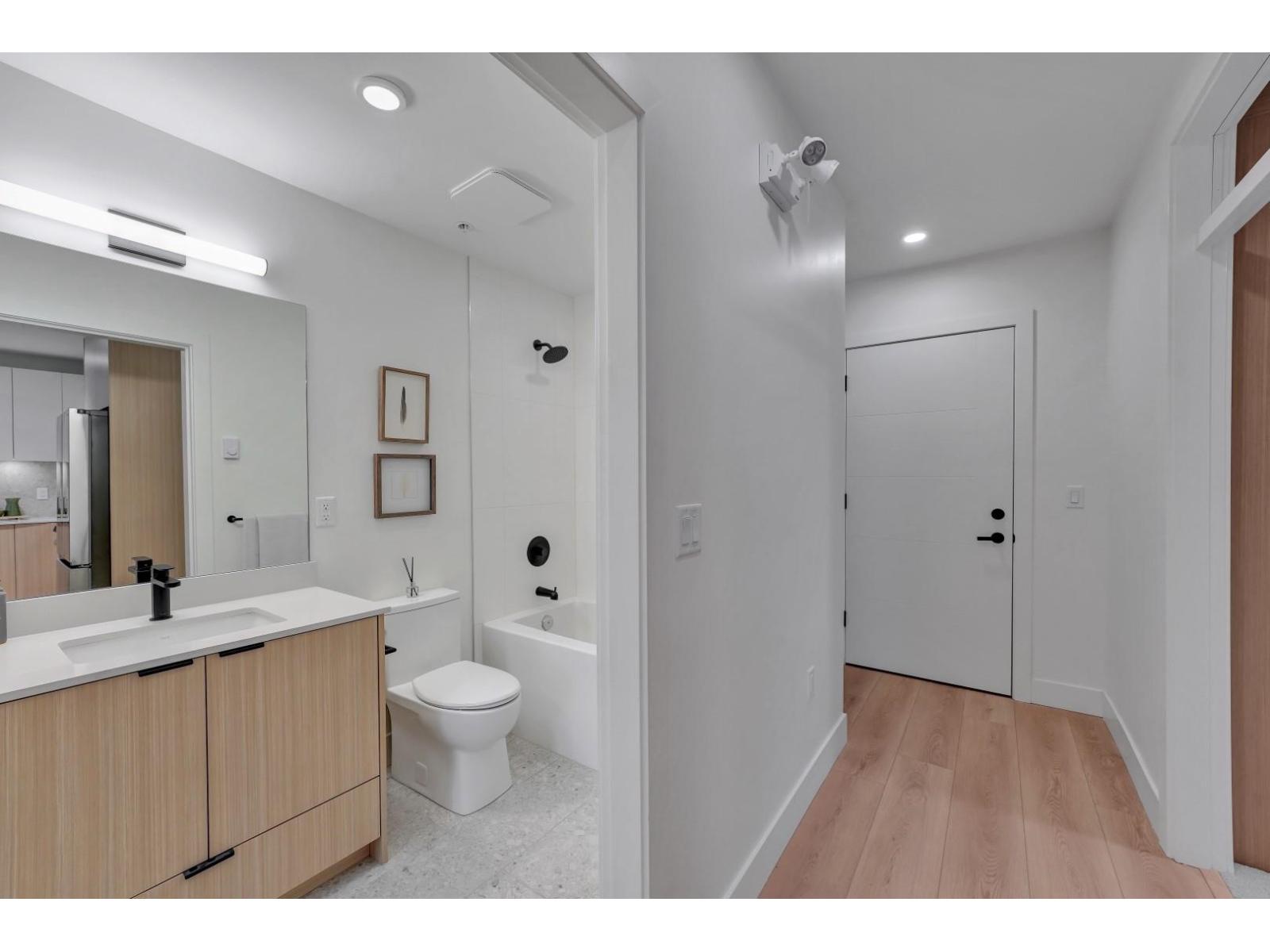 A307 5360 204th Street, Langley, British Columbia