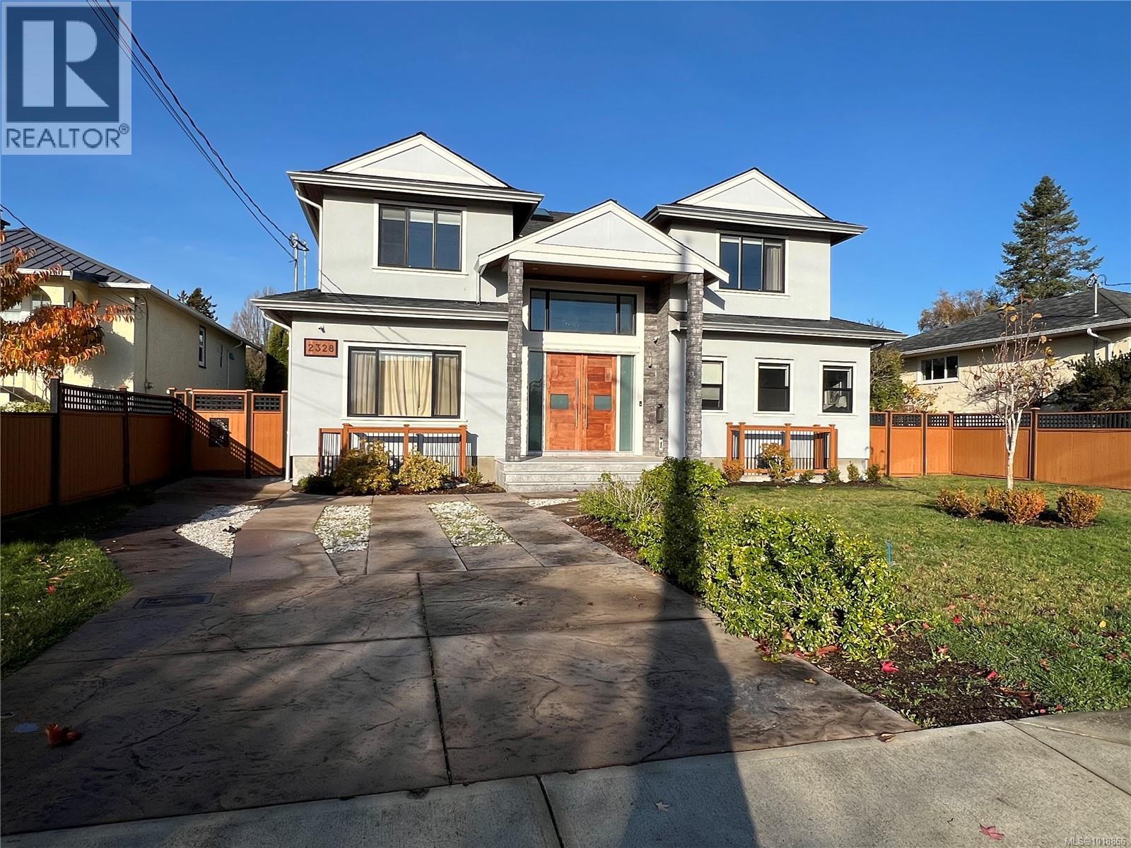 2328 Dunlevy St, Oak Bay, British Columbia