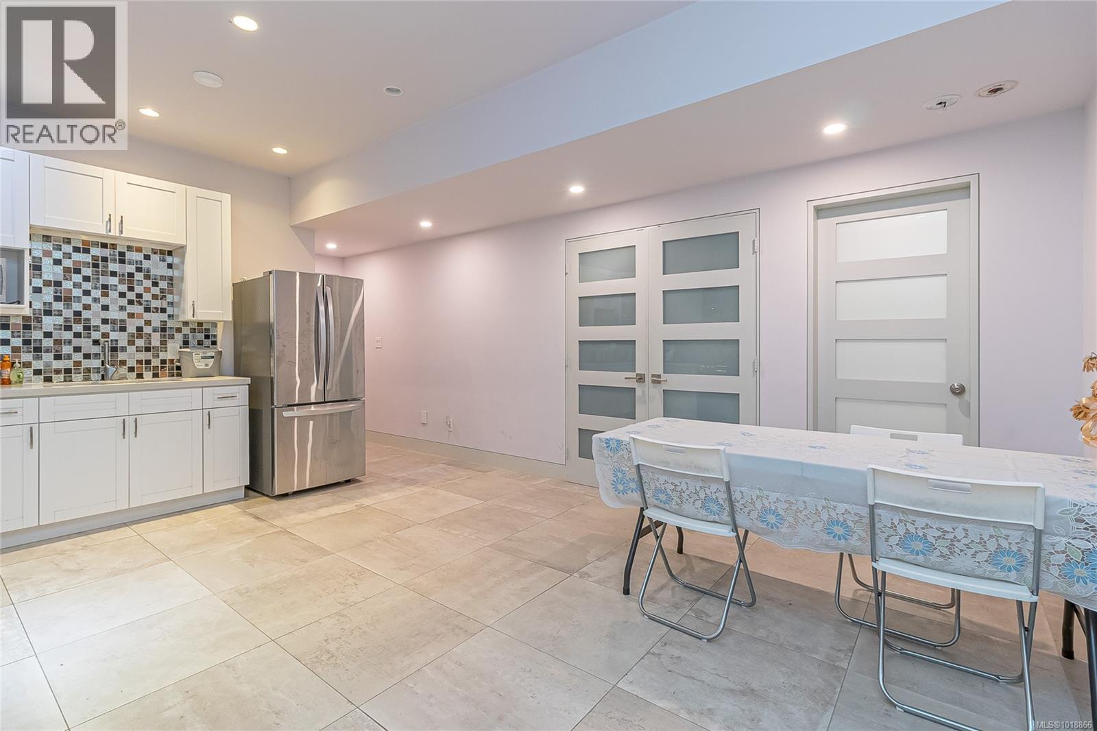 2328 Dunlevy St, Oak Bay, British Columbia