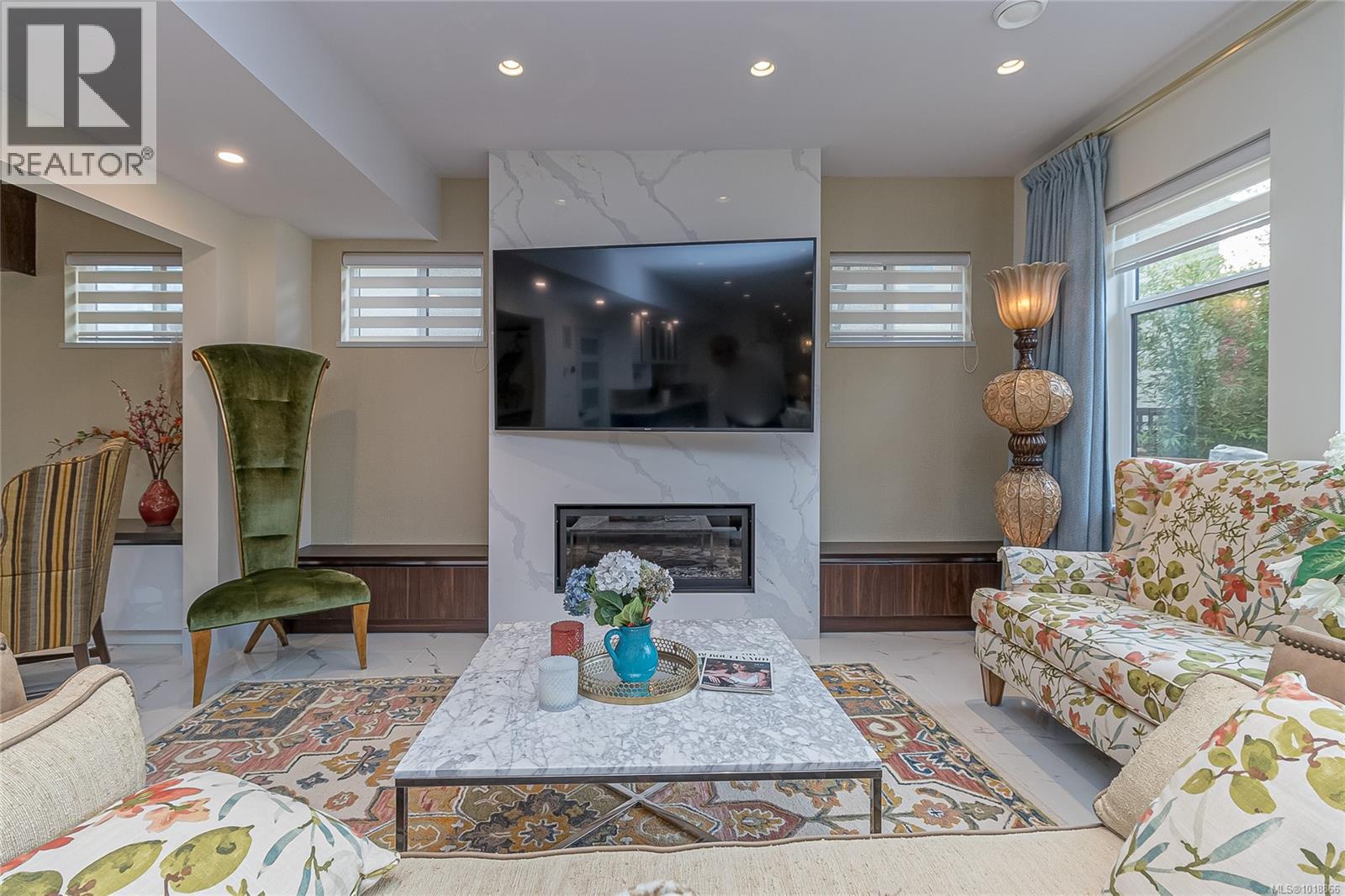 2328 Dunlevy St, Oak Bay, British Columbia