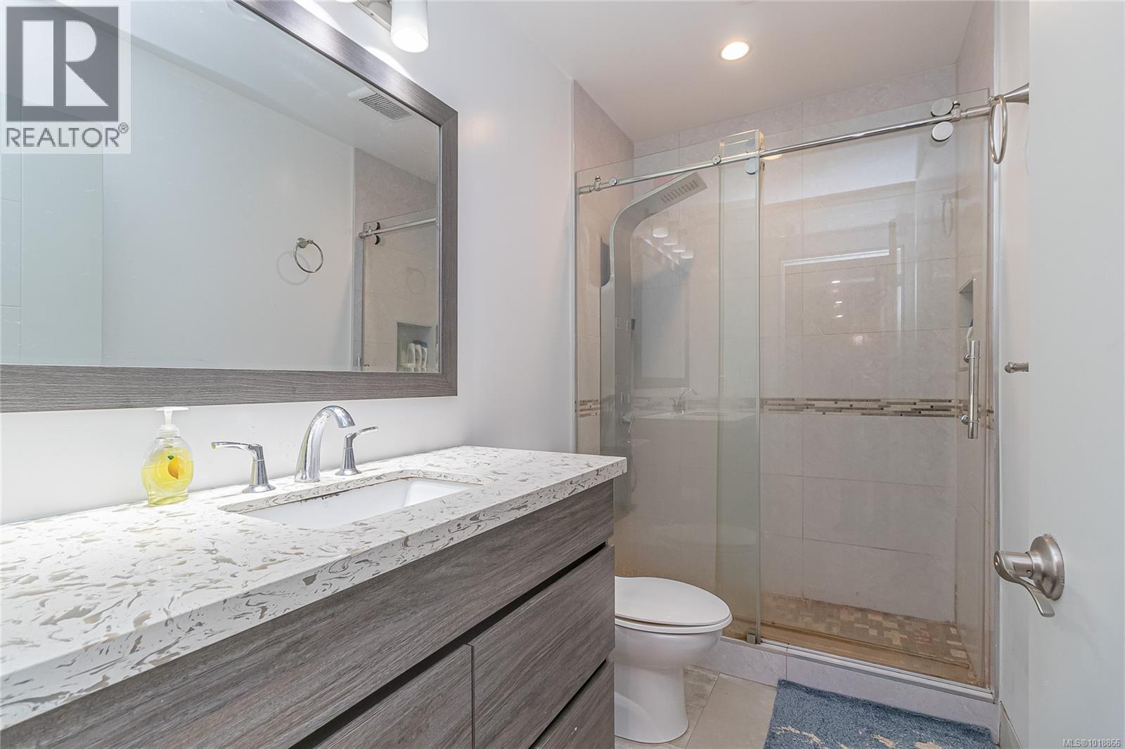 2328 Dunlevy St, Oak Bay, British Columbia