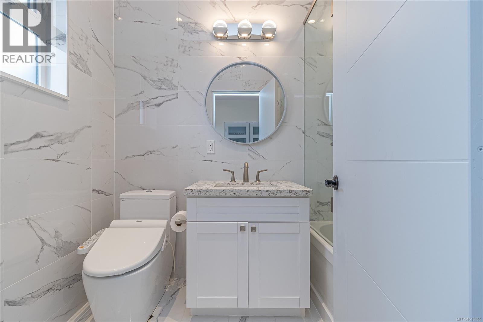 2328 Dunlevy St, Oak Bay, British Columbia