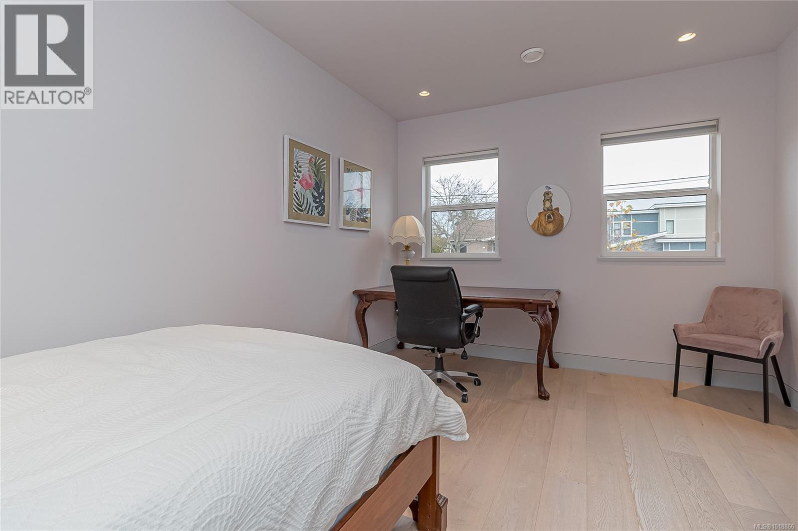 2328 Dunlevy St, Oak Bay, British Columbia