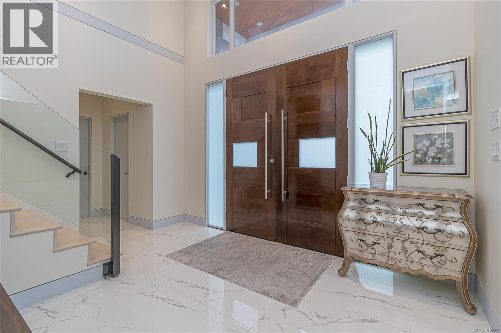 2328 Dunlevy St, Oak Bay, British Columbia