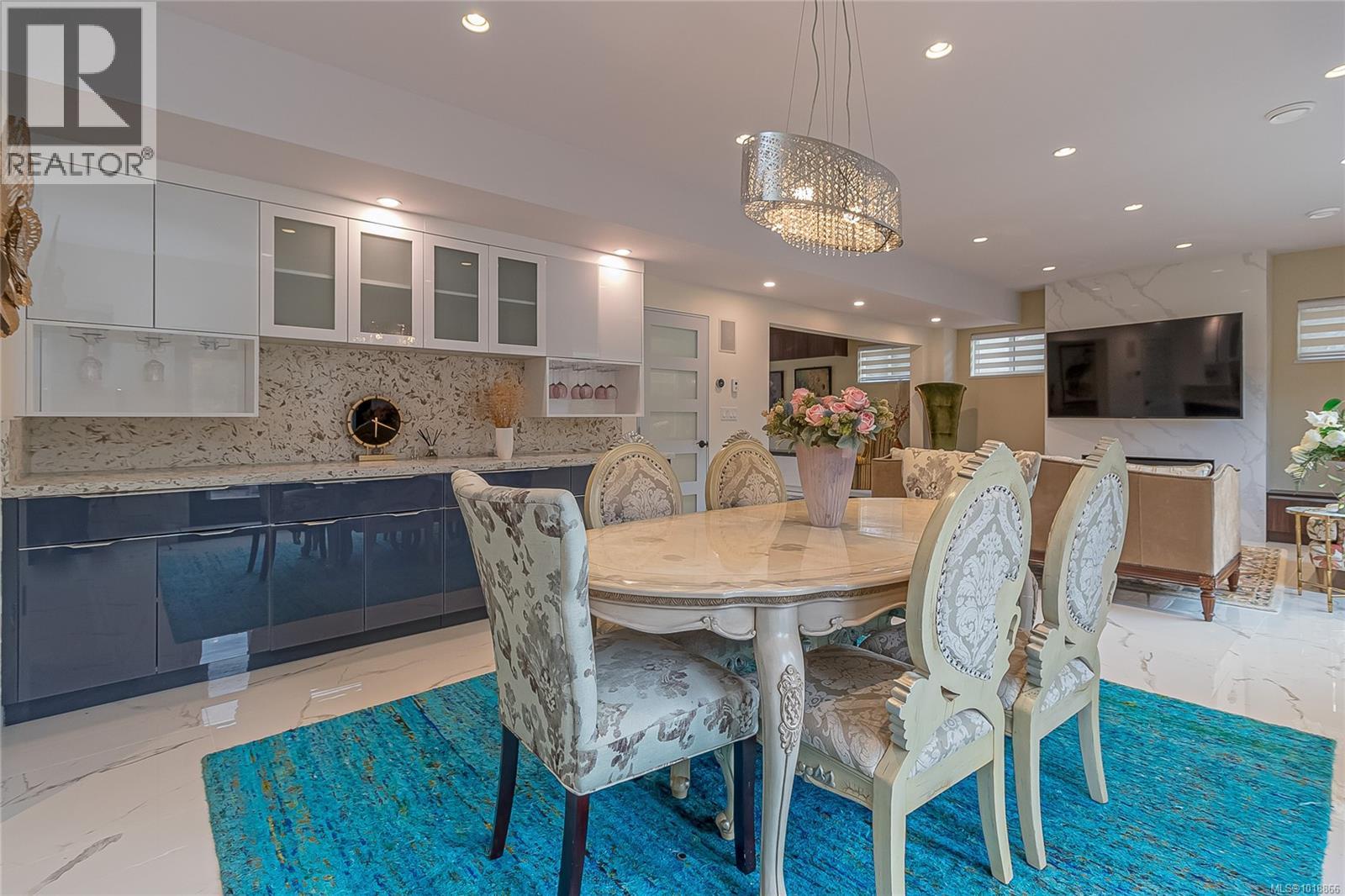 2328 Dunlevy St, Oak Bay, British Columbia