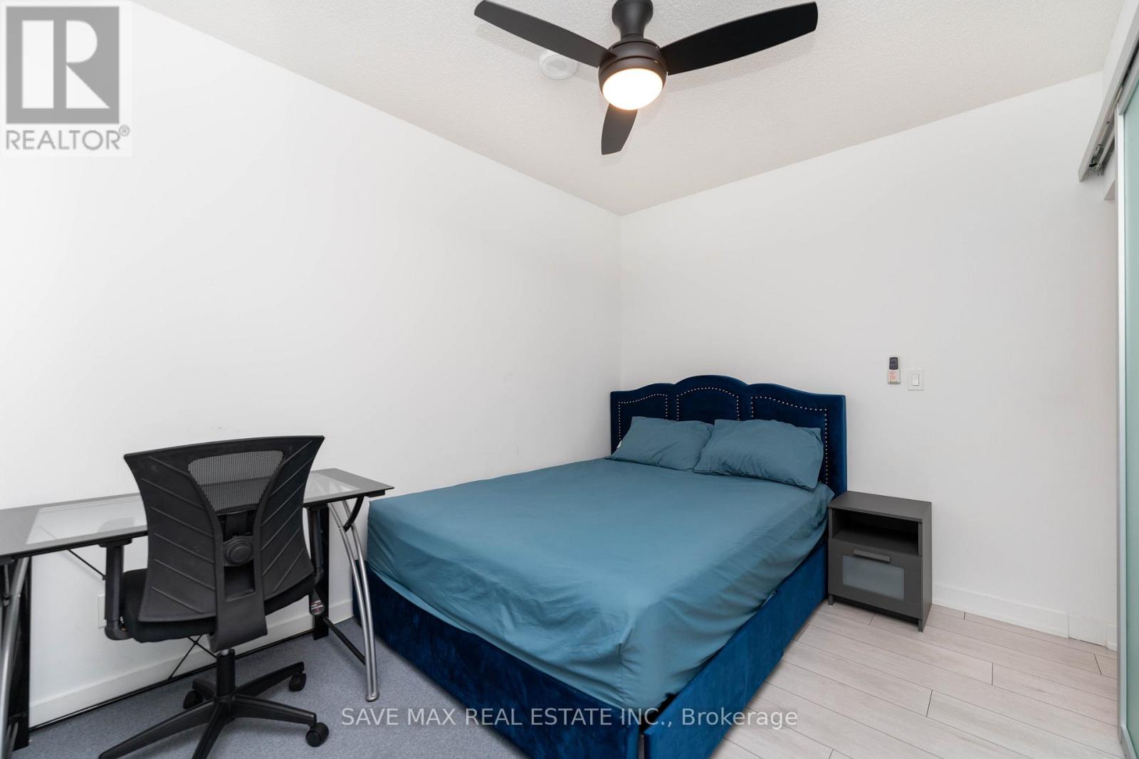 B317 - 3200 Dakota Common, Burlington (alton), Ontario