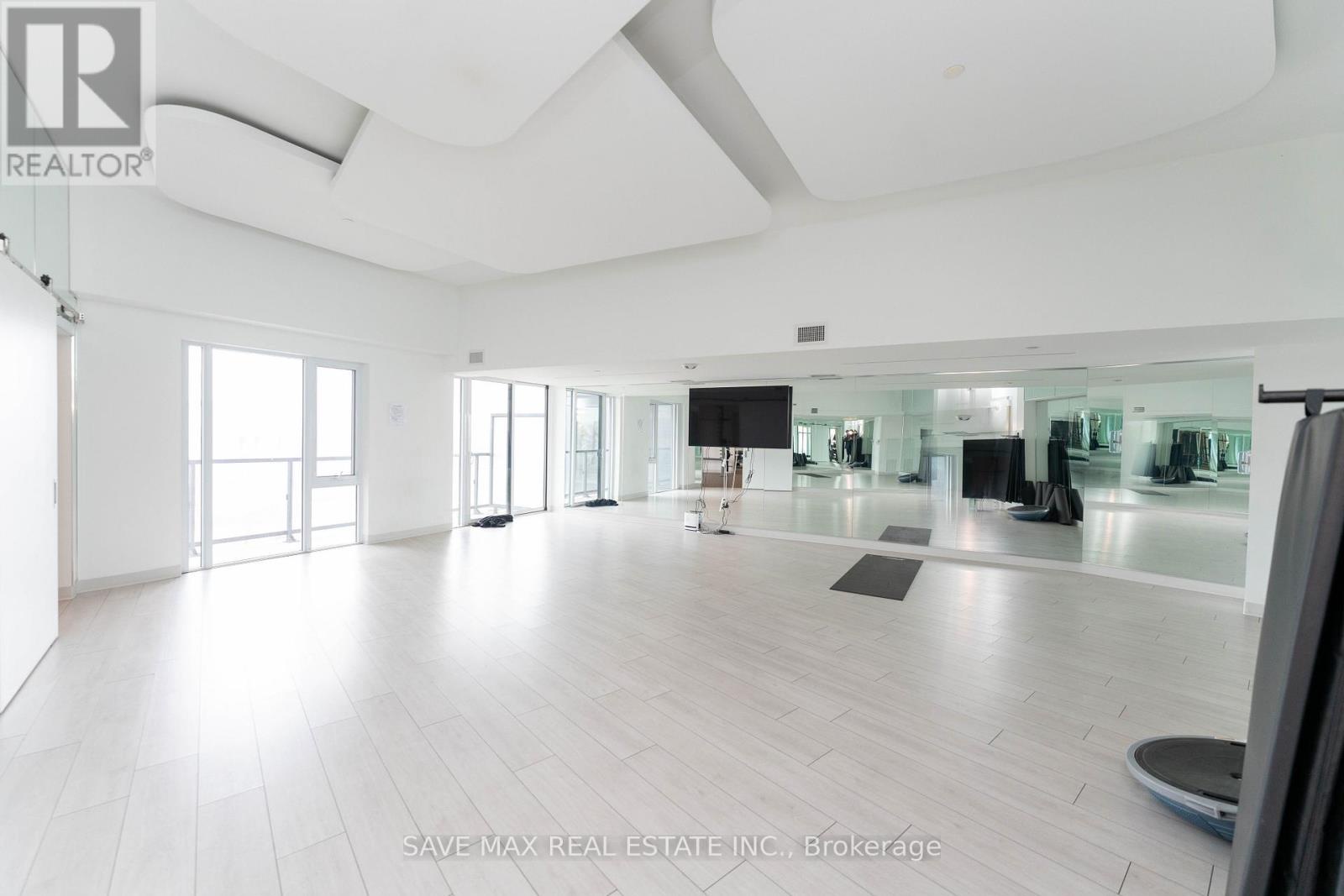 B317 - 3200 Dakota Common, Burlington (alton), Ontario