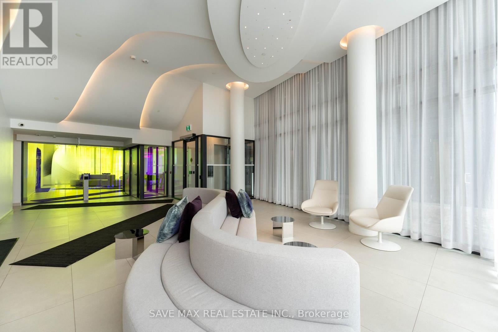 B317 - 3200 Dakota Common, Burlington (alton), Ontario