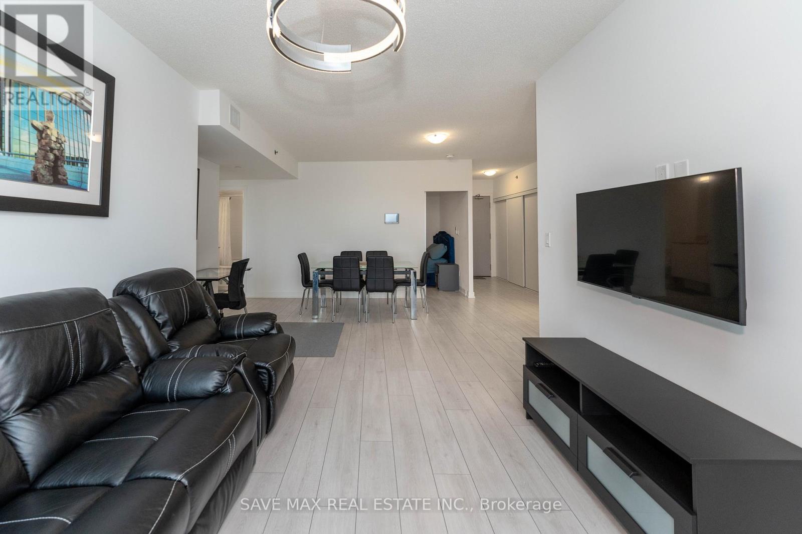 B317 - 3200 Dakota Common, Burlington (alton), Ontario