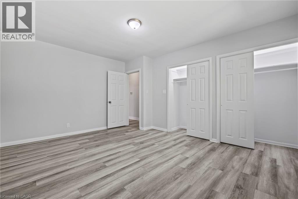 40 Bertram Drive, Dundas, Ontario