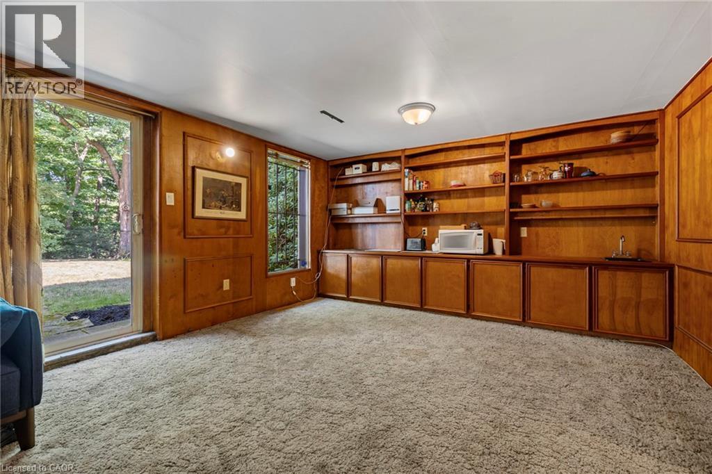 40 Bertram Drive, Dundas, Ontario