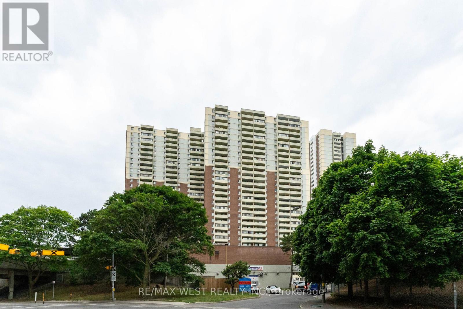 Ph5 - 5 Massey Square, Toronto (crescent Town), Ontario