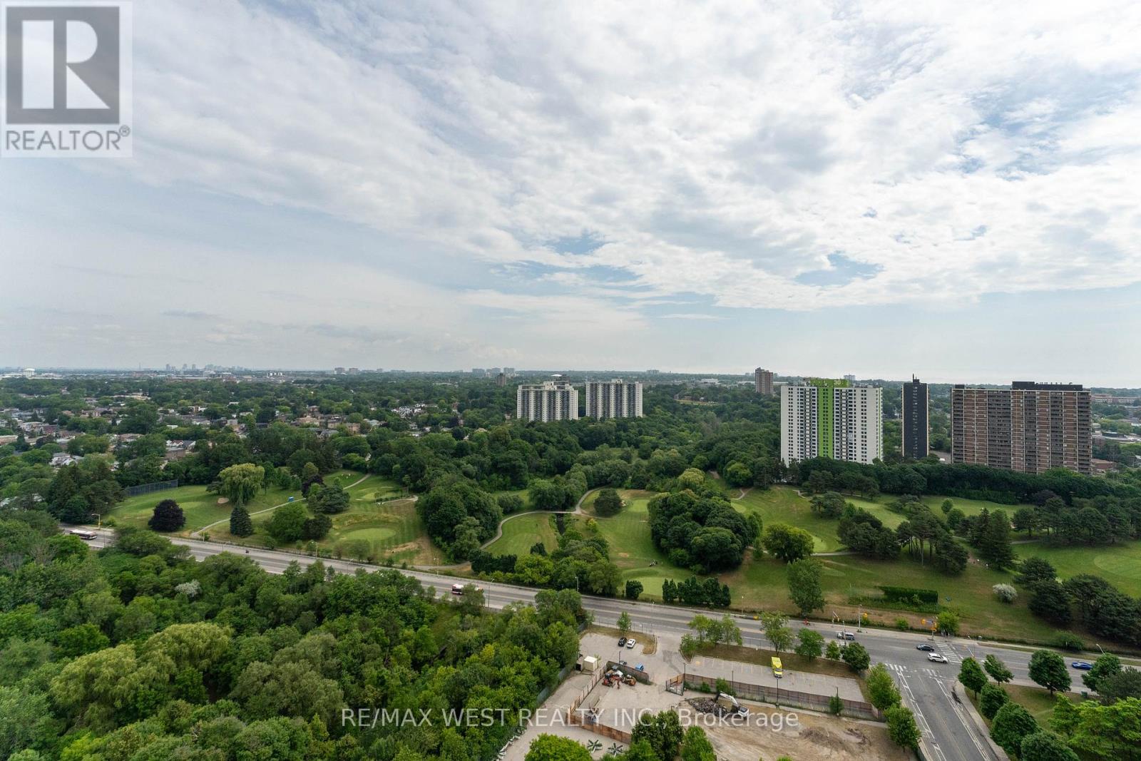 Ph5 - 5 Massey Square, Toronto (crescent Town), Ontario