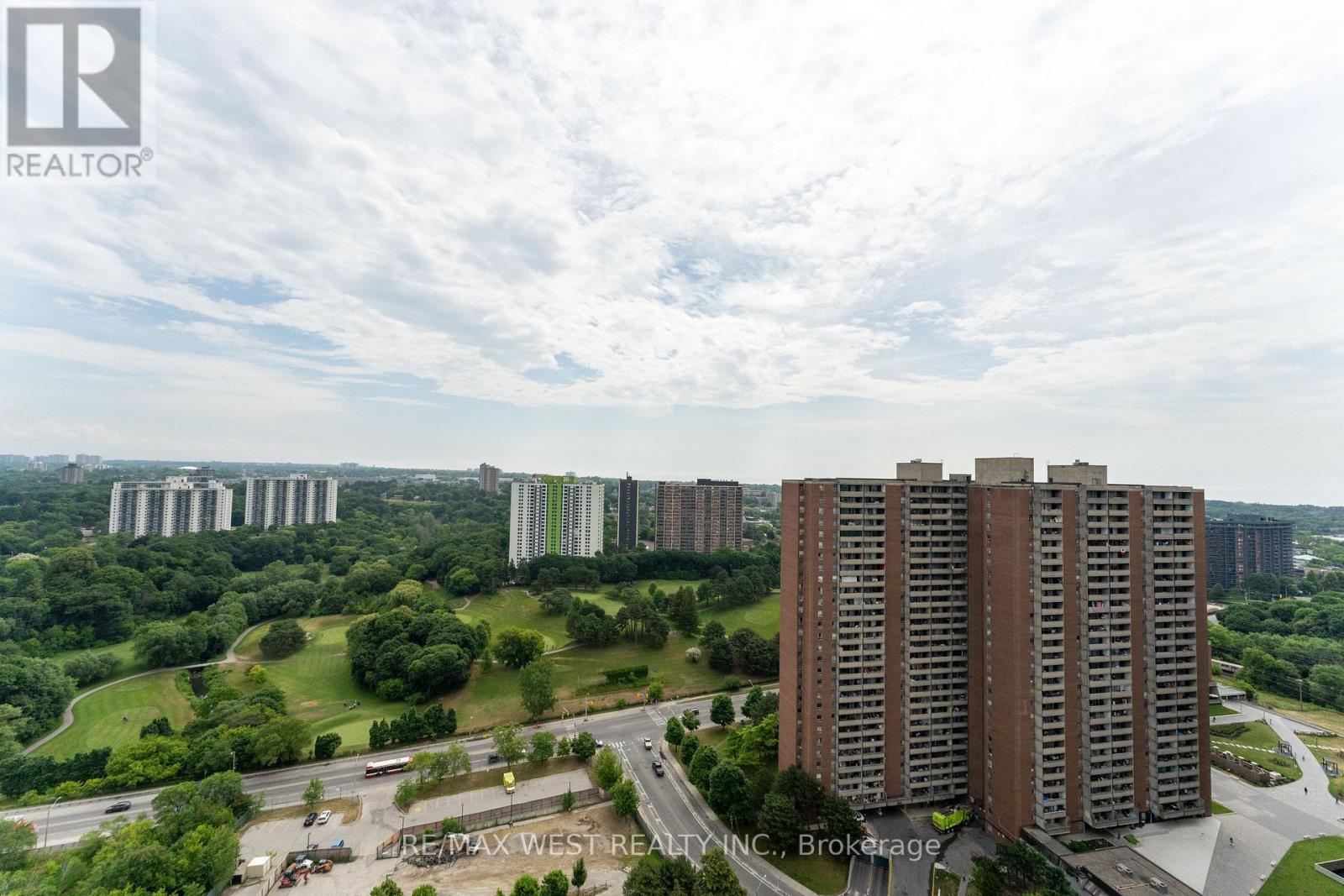 Ph5 - 5 Massey Square, Toronto (crescent Town), Ontario