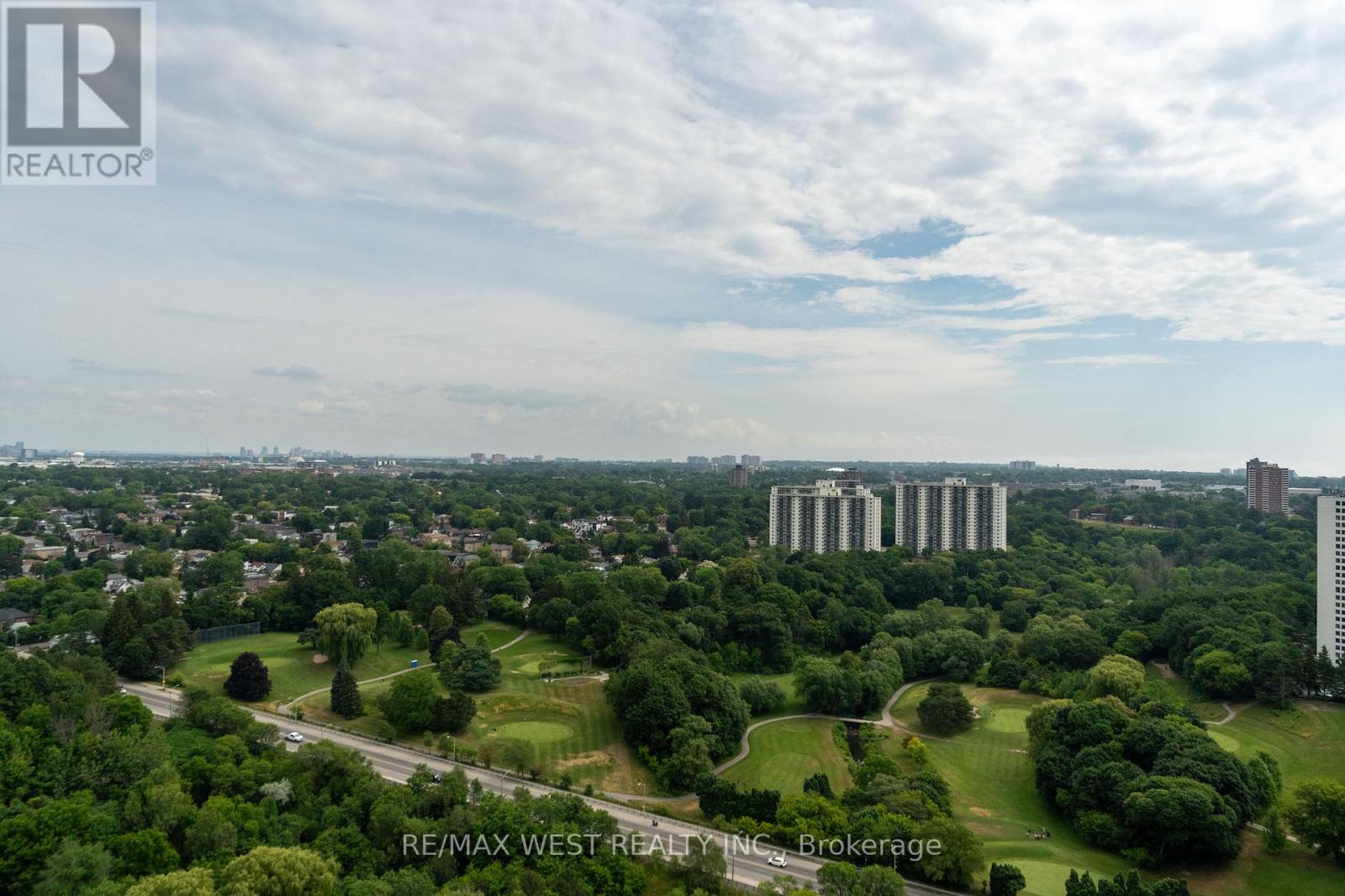 Ph5 - 5 Massey Square, Toronto (crescent Town), Ontario
