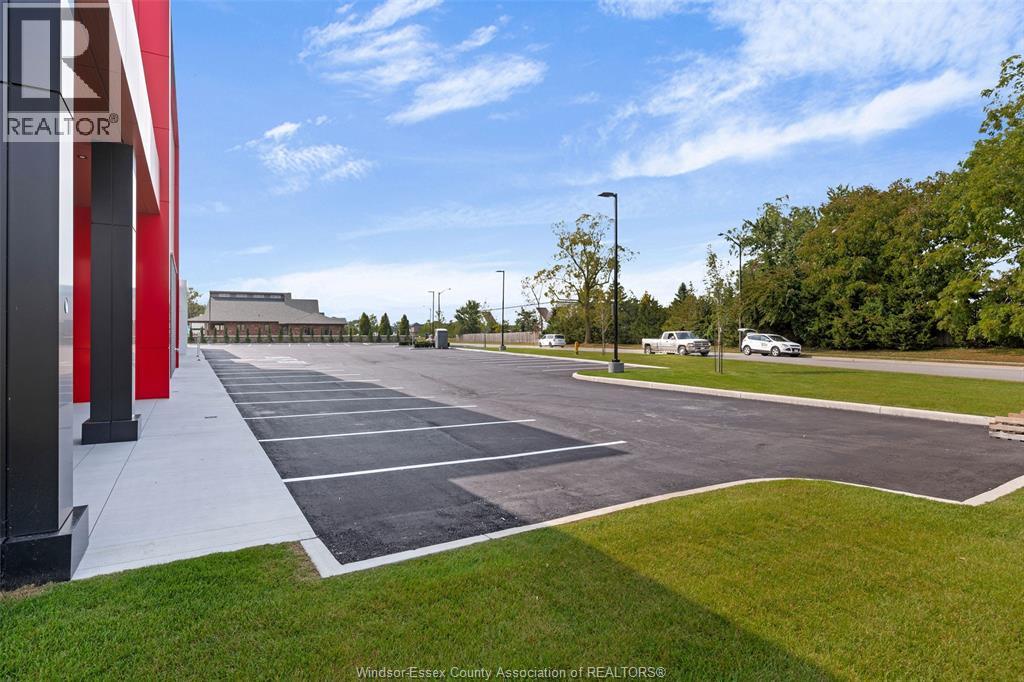 475 Seacliff Drive, Kingsville, Ontario