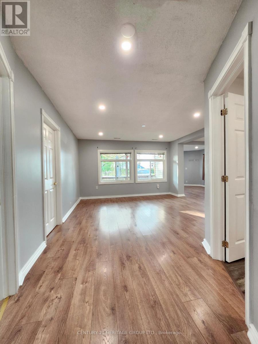 493 Lake Drive S, Georgina (keswick South), Ontario