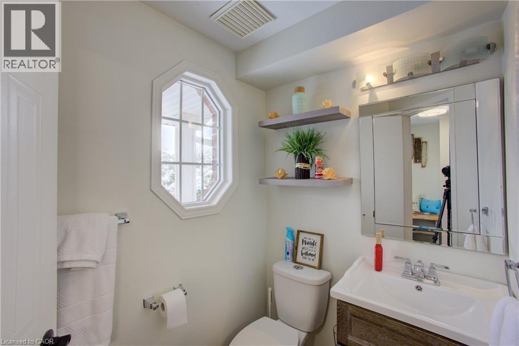 164 Tait Crescent, Fergus, Ontario