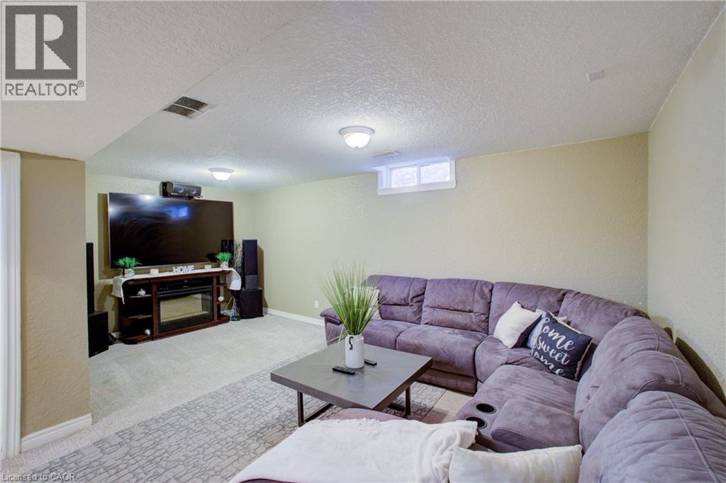 164 Tait Crescent, Fergus, Ontario