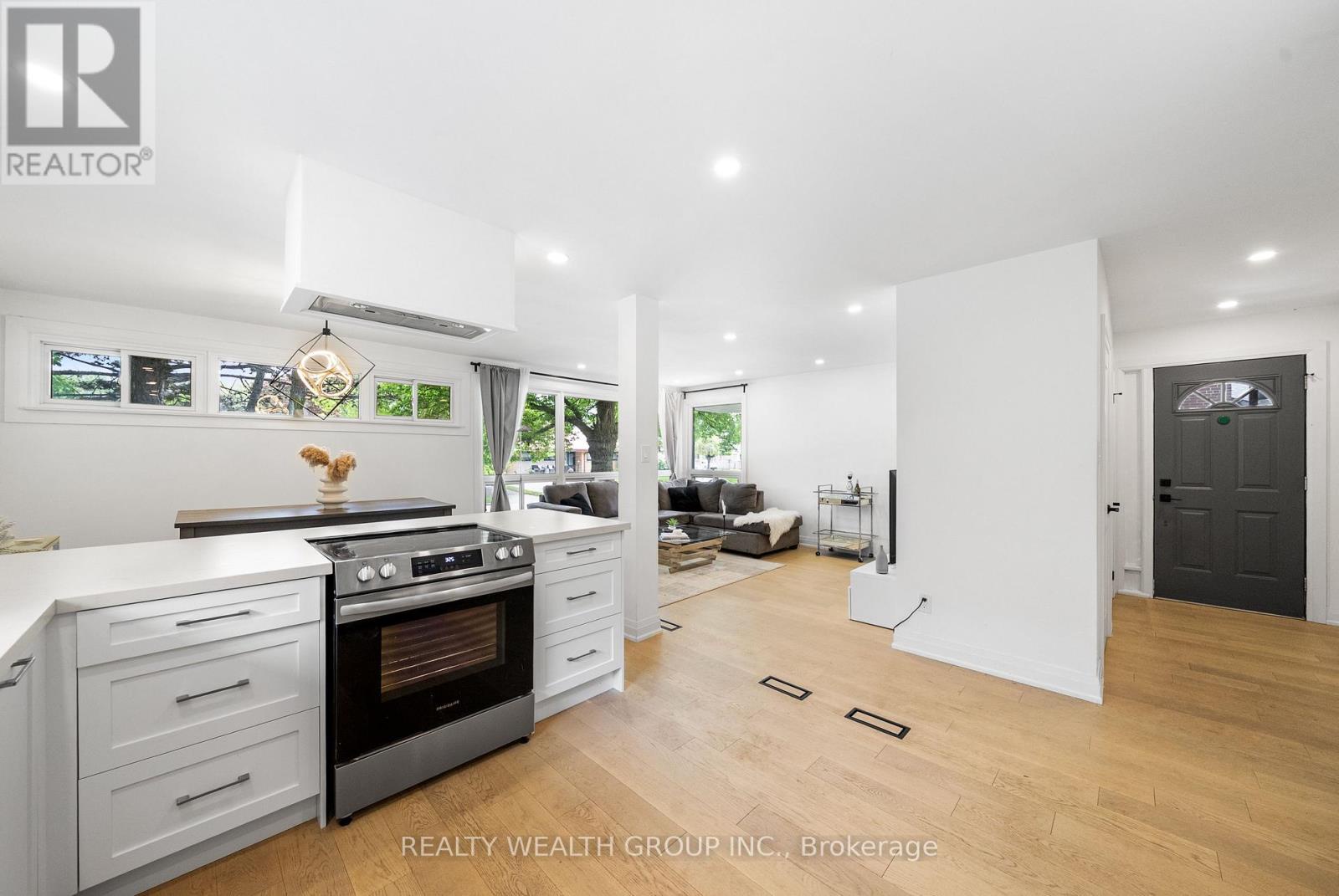 39 Treadgold Crescent, Toronto (parkwoods-donalda), Ontario