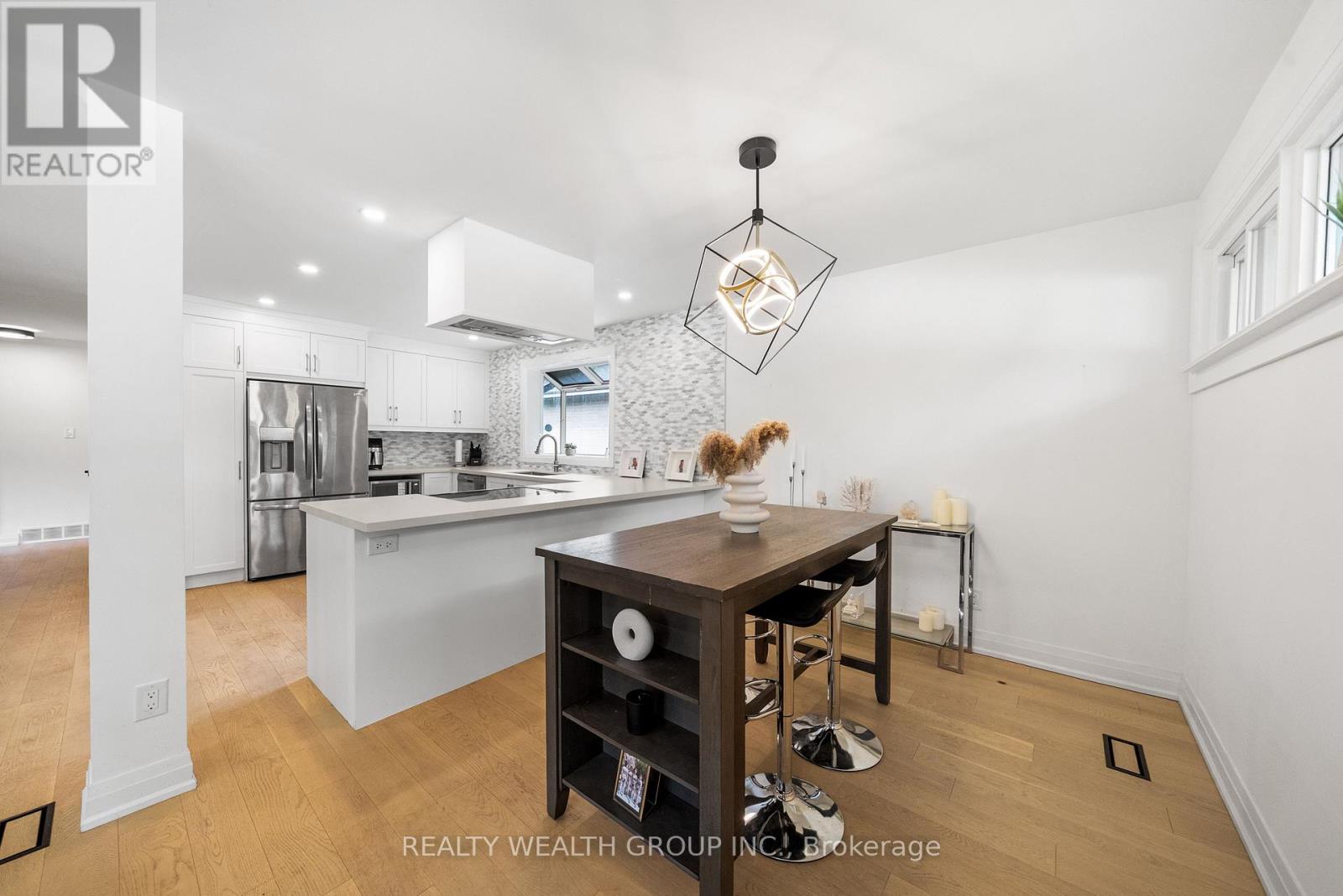 39 Treadgold Crescent, Toronto (parkwoods-donalda), Ontario