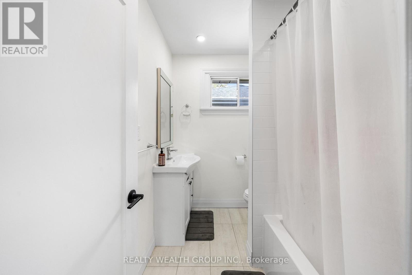 39 Treadgold Crescent, Toronto (parkwoods-donalda), Ontario