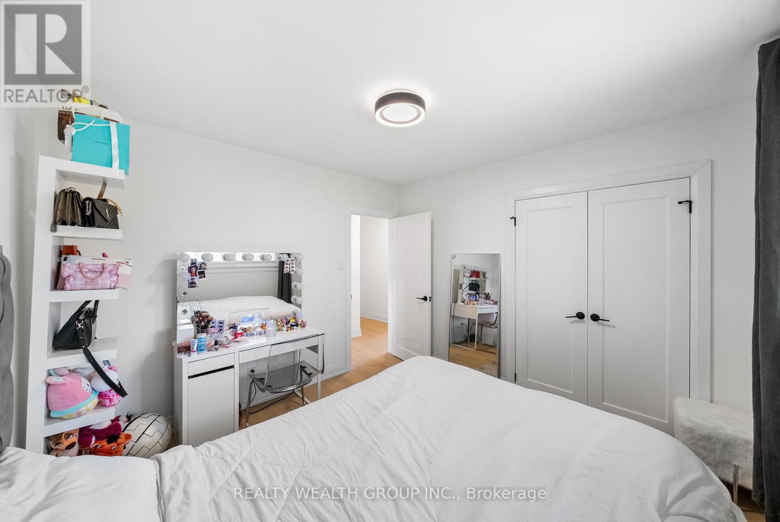 39 Treadgold Crescent, Toronto (parkwoods-donalda), Ontario