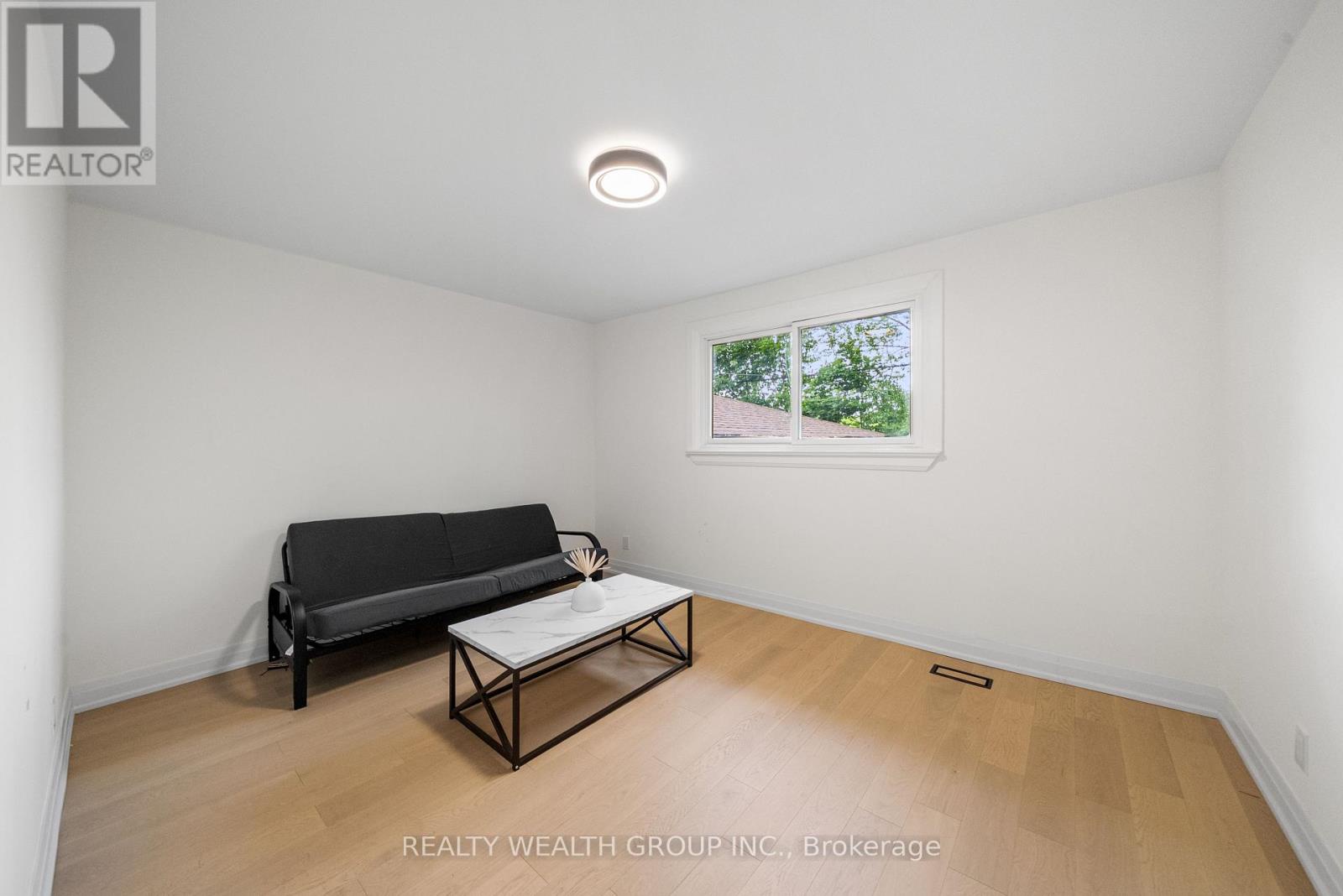 39 Treadgold Crescent, Toronto (parkwoods-donalda), Ontario