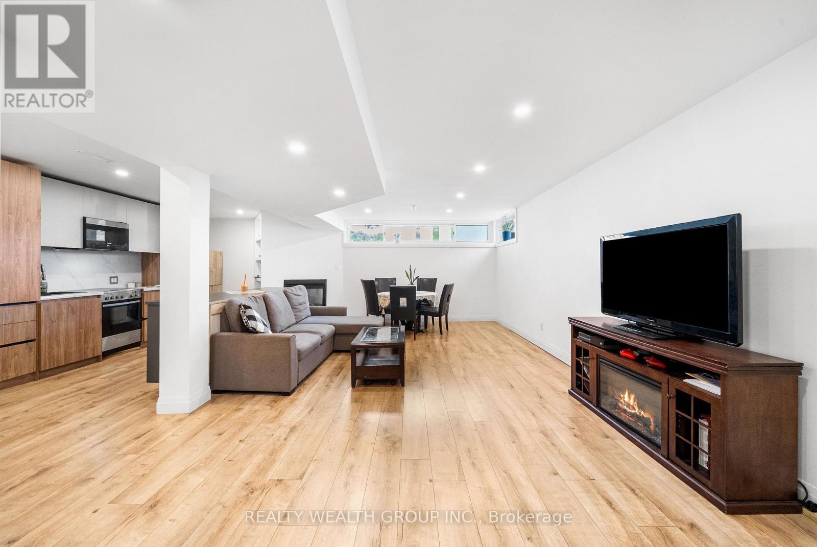 39 Treadgold Crescent, Toronto (parkwoods-donalda), Ontario