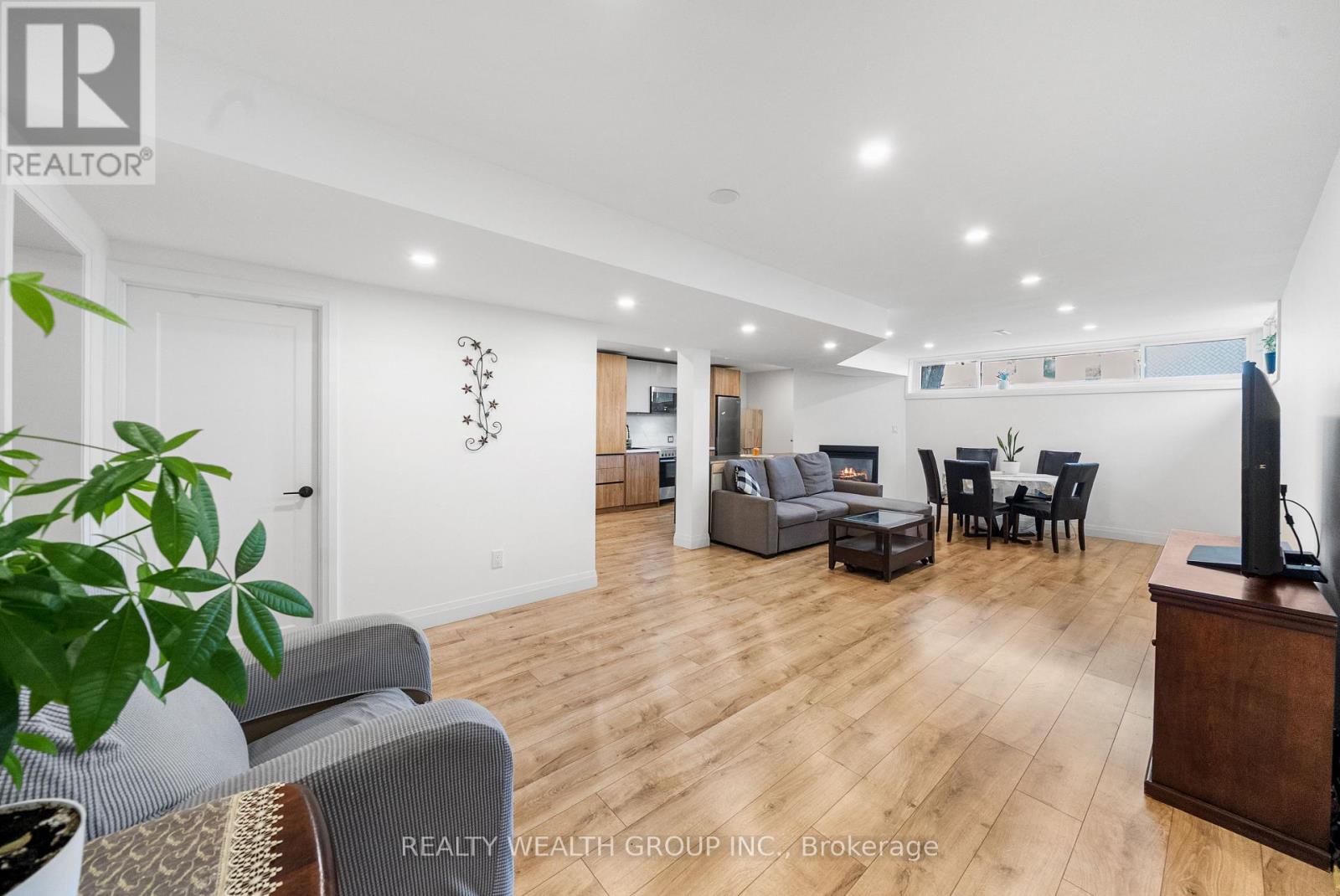 39 Treadgold Crescent, Toronto (parkwoods-donalda), Ontario