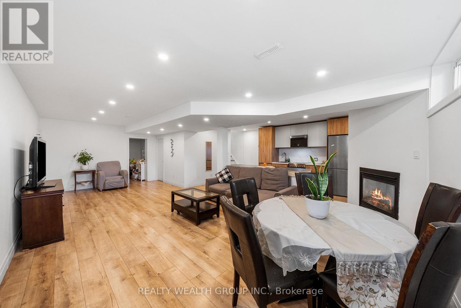 39 Treadgold Crescent, Toronto (parkwoods-donalda), Ontario