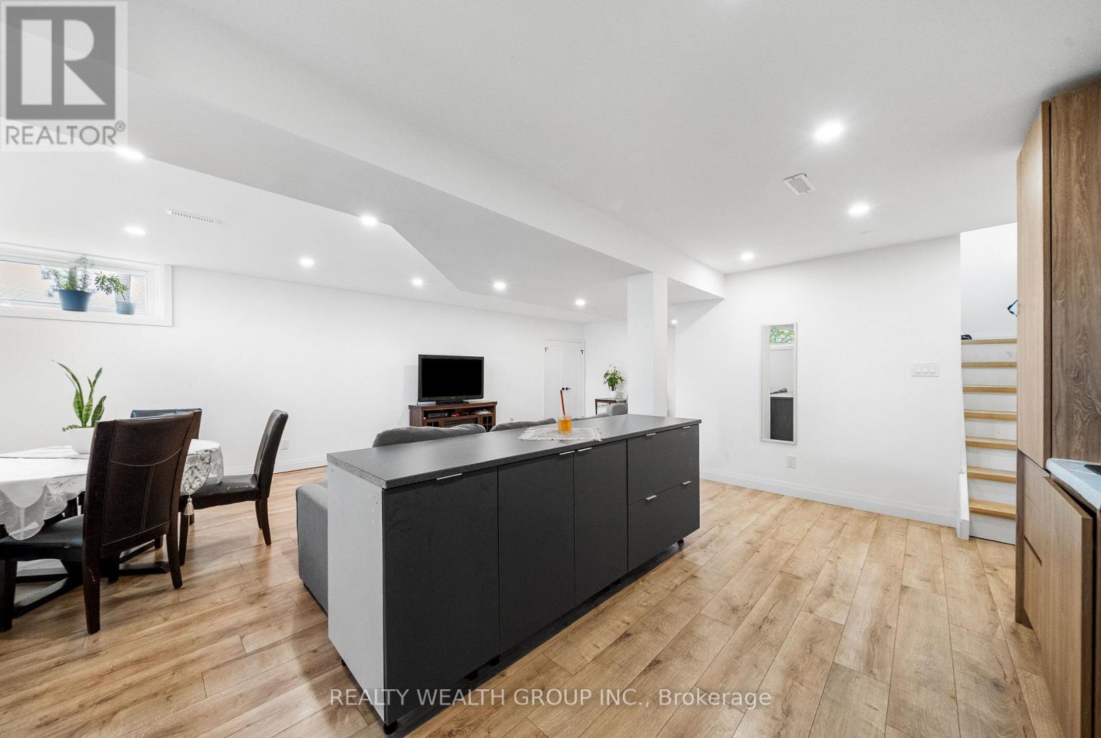 39 Treadgold Crescent, Toronto (parkwoods-donalda), Ontario