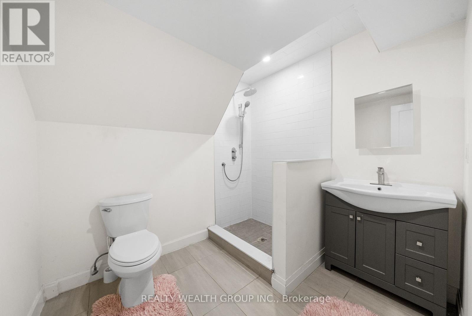 39 Treadgold Crescent, Toronto (parkwoods-donalda), Ontario