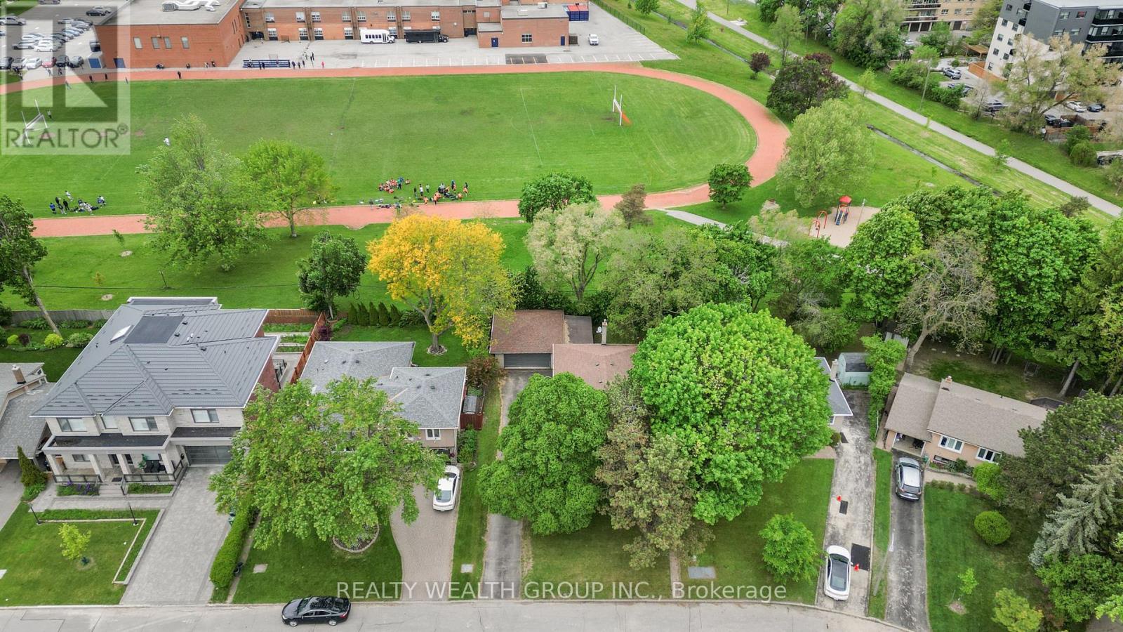 39 Treadgold Crescent, Toronto (parkwoods-donalda), Ontario