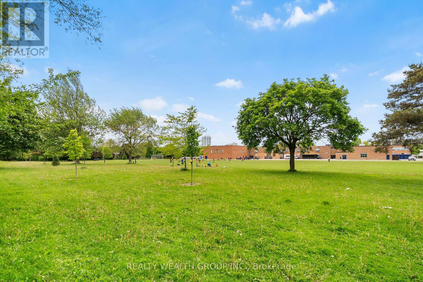 39 Treadgold Crescent, Toronto (parkwoods-donalda), Ontario