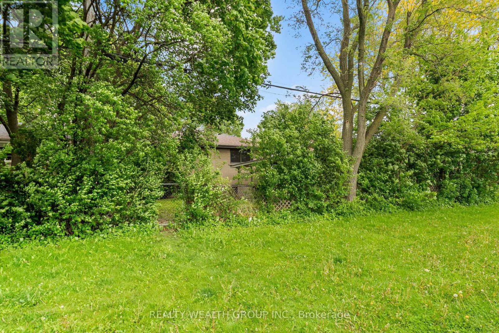 39 Treadgold Crescent, Toronto (parkwoods-donalda), Ontario