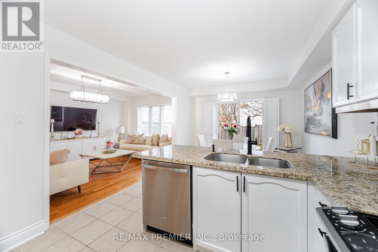 117 Professor Day Drive, Bradford West Gwillimbury (bradford), Ontario