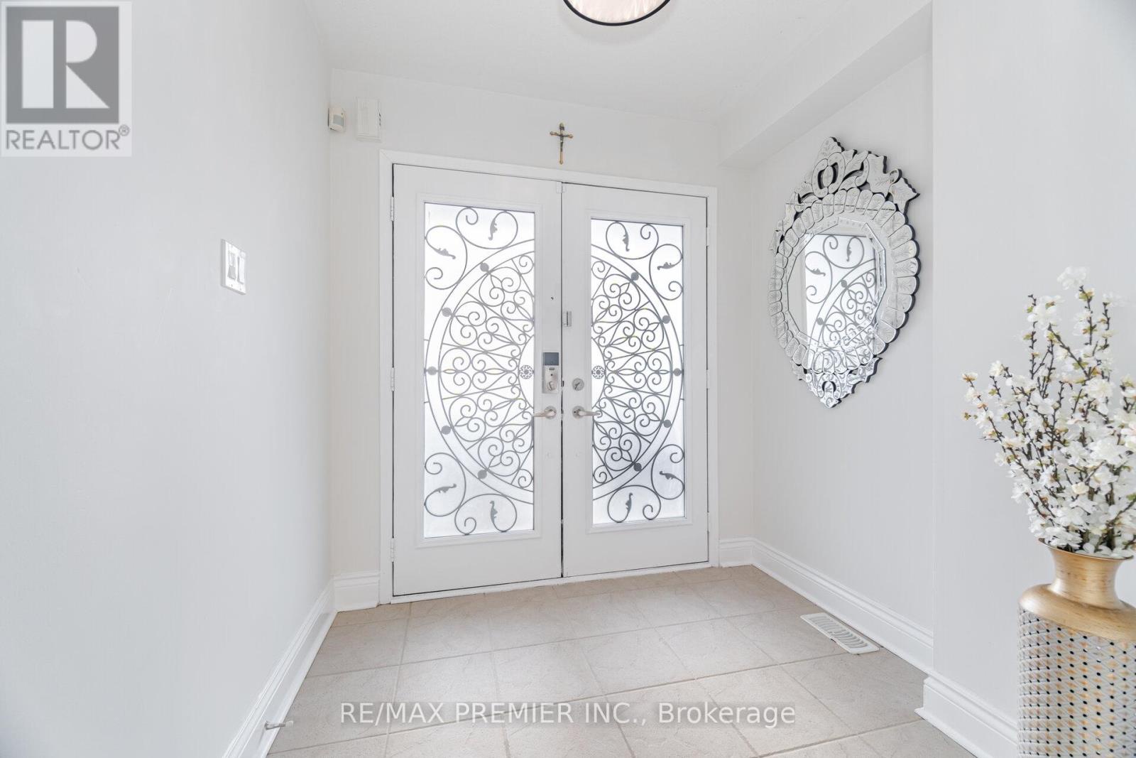 117 Professor Day Drive, Bradford West Gwillimbury (bradford), Ontario