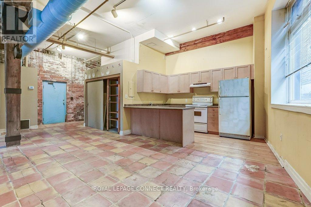 1 - 121 Prescott Avenue, Toronto (weston-pellam Park), Ontario