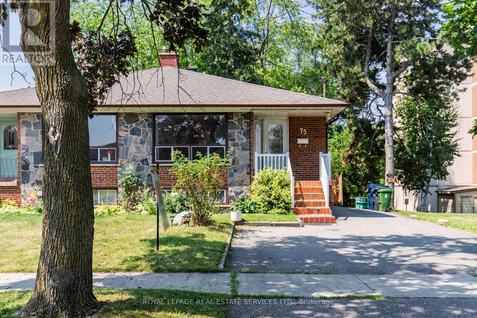 75 Upwood Avenue, Toronto (rustic), Ontario